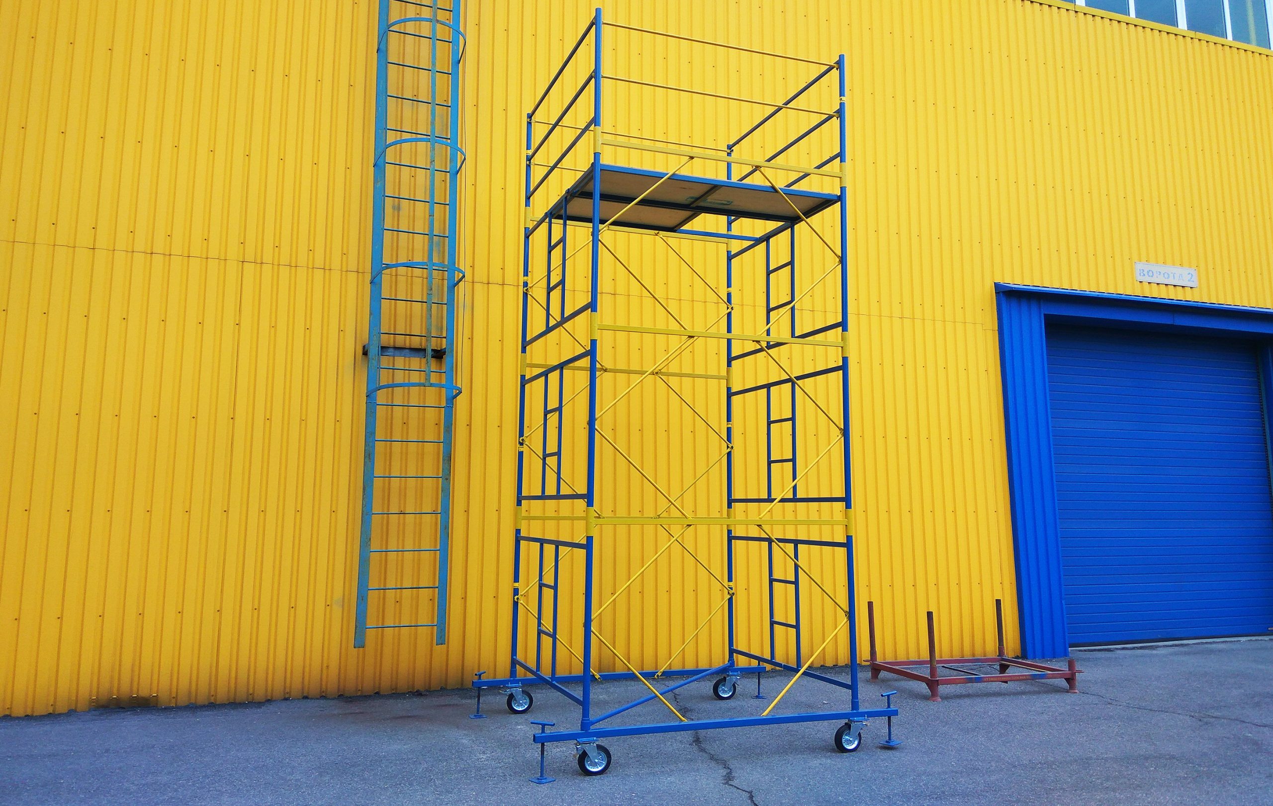 Підмостки пересувні